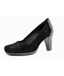 Clarks Chorus Carol