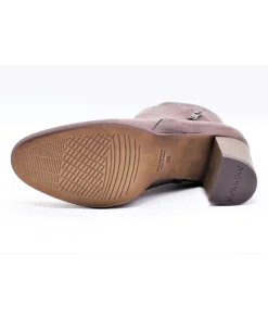 Dorking 8372 Alexa
