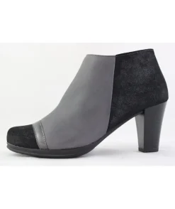 Karston Lolita