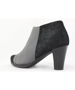 Karston Lolita