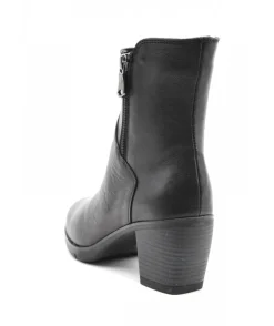Paula Urban 14-1129