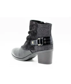 Paula Urban 3363