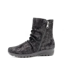 Paula Urban 2258