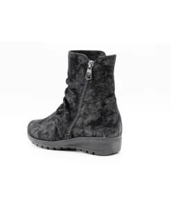 Paula Urban 2258