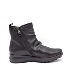Paula Urban 3550