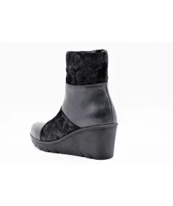 Paula Urban 17538