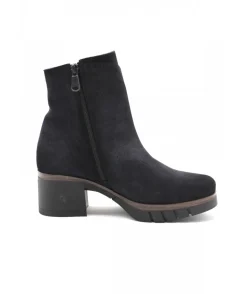 Paula Urban 11-1140