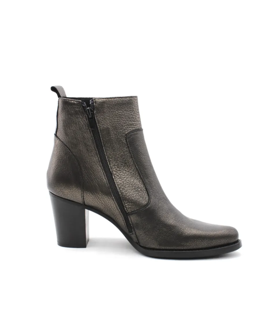 Regard Sally-104